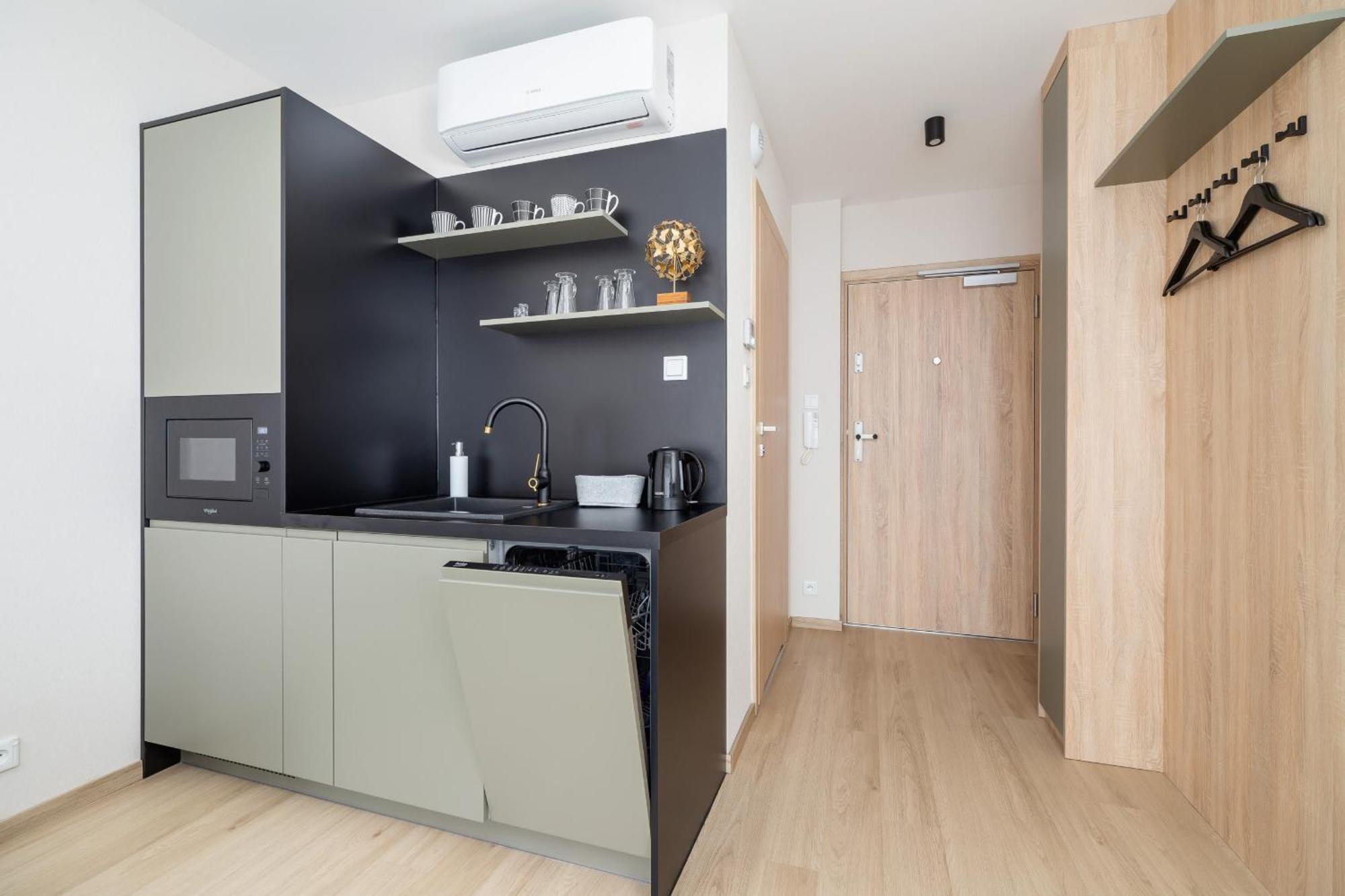 Modern Studios With Air Conditioning In Downtown Krakow By Noclegi Renters Exterior foto